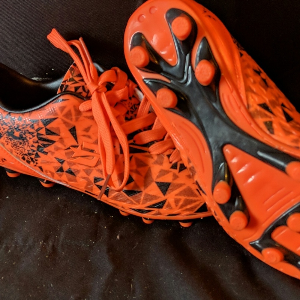 Girls soccer cleats